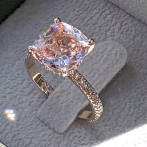 New Luxury Rose Gold Round Cut Champagne CZ Ring, size 6 - Picture 5 of 6